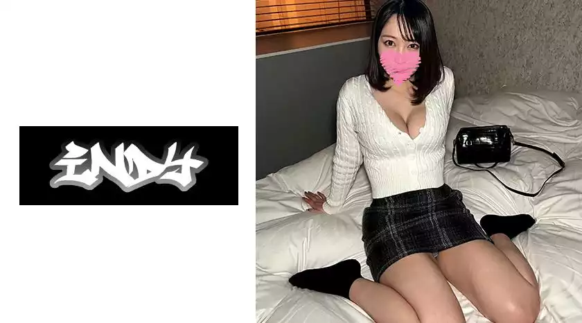 898dfff8c82d7578769b0de45bb694f3-谷間が危険過ぎるデカ乳女子_妊娠不可避の連続種付けSEXを無断配信